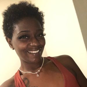 Meet your Posher, Erica